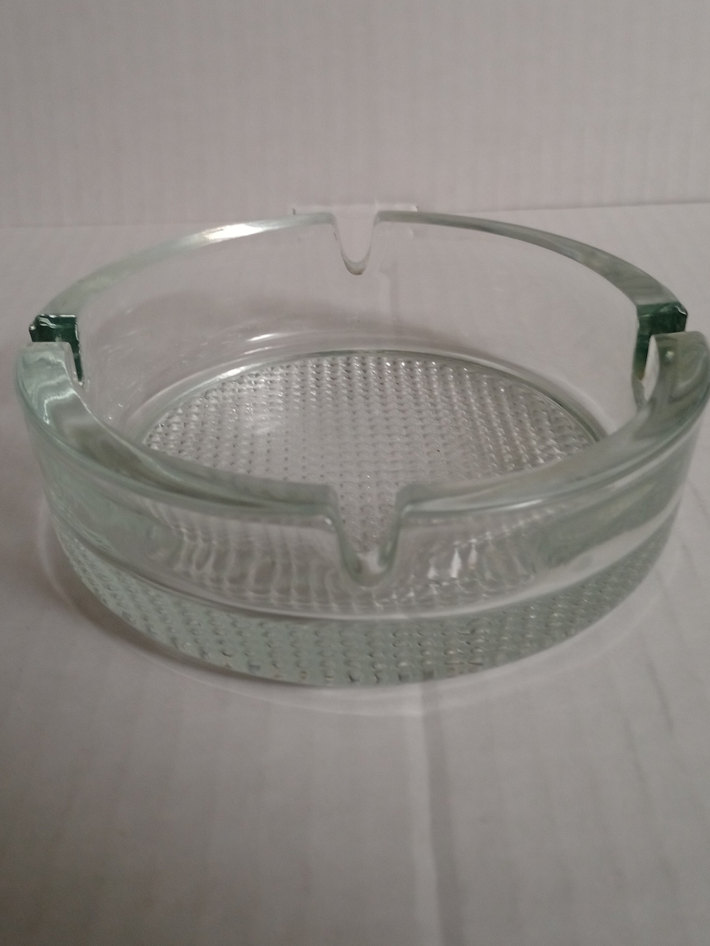 Vintage Round Glass Ashtray With Textured Diamond Pattern Base 6" MCM